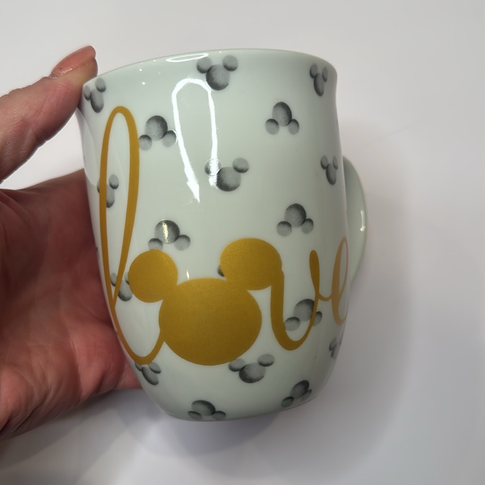 Mickey Mouse Love White and Gold Mug - Picture 4 of 5